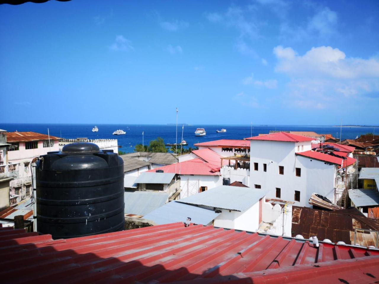 Bottoms Up Hostel Zanzibar Exterior photo